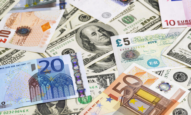 Le dollar recule face à l'euro