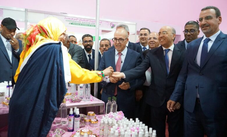 Le 60è Salon international de la rose à parfum ouvre ses portes à Kelâat M’Gouna 1 GqTAsetWYAA H i