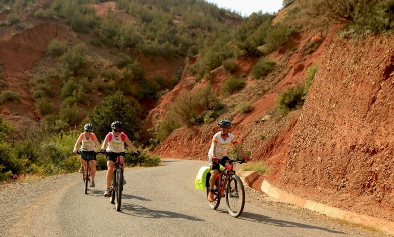 Ouirgane: Clap de fin pour le “Marrakech Express 2025” avec un défi solidaire à vélo 1 Gqsow3AWAAAatxN