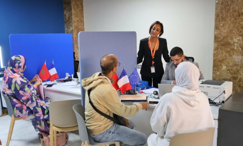 Laâyoune: Ouverture d’un centre pour le traitement des demandes de visa pour la France 1 Gr96N7SXsAA3c1F
