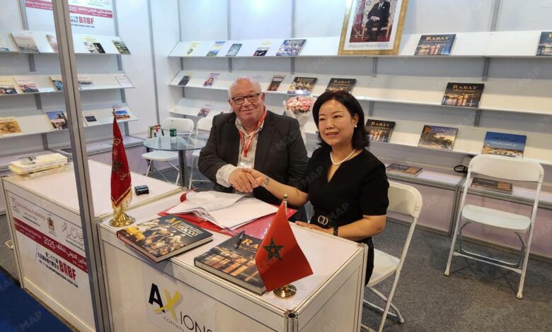 Salon du livre de Pékin: Accord pour la traduction en chinois d’ouvrages sur le patrimoine immatériel marocain 1 GtzIcvXWIAAFgUi