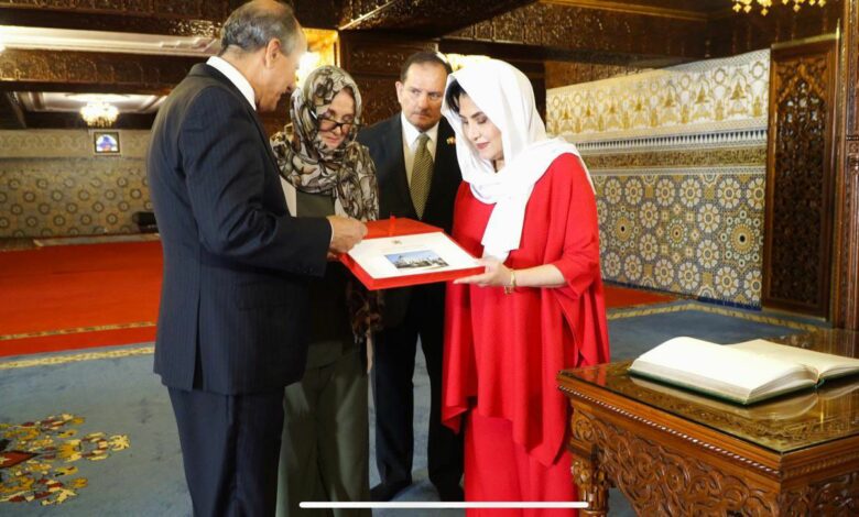 La ministre des Affaires étrangères de l’Équateur entame sa visite officielle au Maroc par un hommage symbolique au Mausolée Mohammed V 1 8783379c 2375 43e3 8da8 da98a5804580