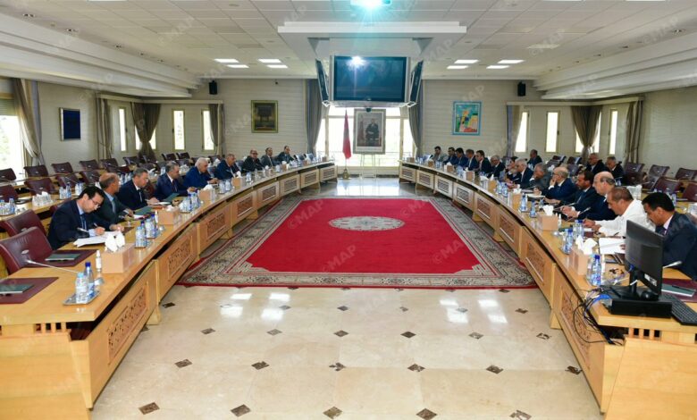 Rabat : Le ministre de l’Intérieur tient deux réunions avec les dirigeants des partis politiques sur les prochaines élections législatives 1 GxX3CDIW0AAQ8fR