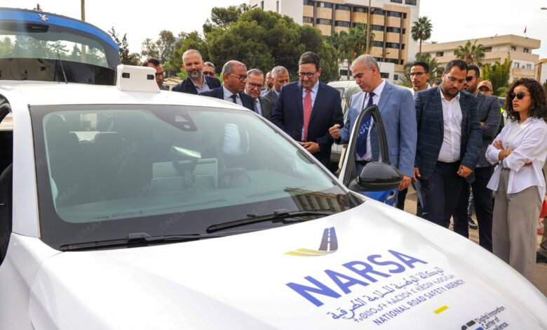 Rabat: présentation du modèle de la voiture intelligente “Smart Drive Test” pour les examens d’obtention de permis de conduire 1 G4XVuDvWIAEoeMg