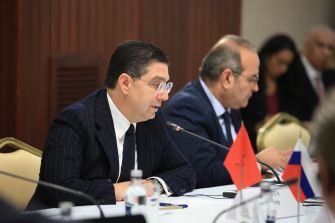 La 8e session de la Commission Mixte Intergouvernementale Maroc-Russie se veut une opportunité idoine pour exploiter toutes les potentialités en vue de hisser la coopération commune vers des horizons plus larges, a affirmé, vendredi à Moscou, le ministre des Affaires étrangères, de la Coopération africaine et des Marocains résidant à l’étranger, M. Nasser Bourita. 1 WhatsApp Image 2025 10 17 at 15.08.51 2 1