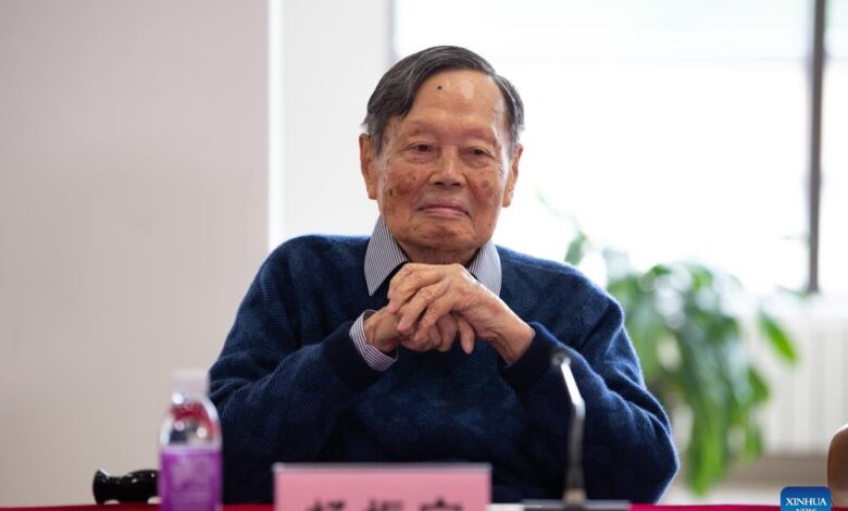 Décès du physicien chinois Chen-Ning Yang à 103 ans 1 WhatsApp Image 2025 10 18 at 12.39.29