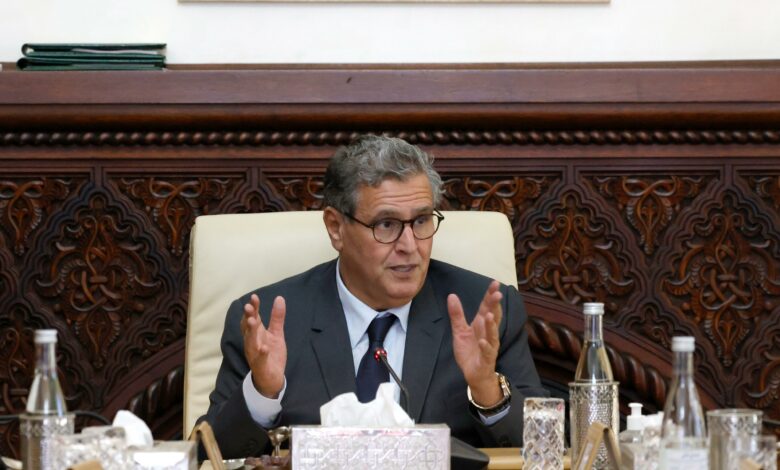 Le Chef du gouvernement préside la cérémonie de signature d’une convention relative à des projets de production d’électricité à partir des énergies renouvelables. 1 WhatsApp Image 2025 11 04 at 16.02.58 1