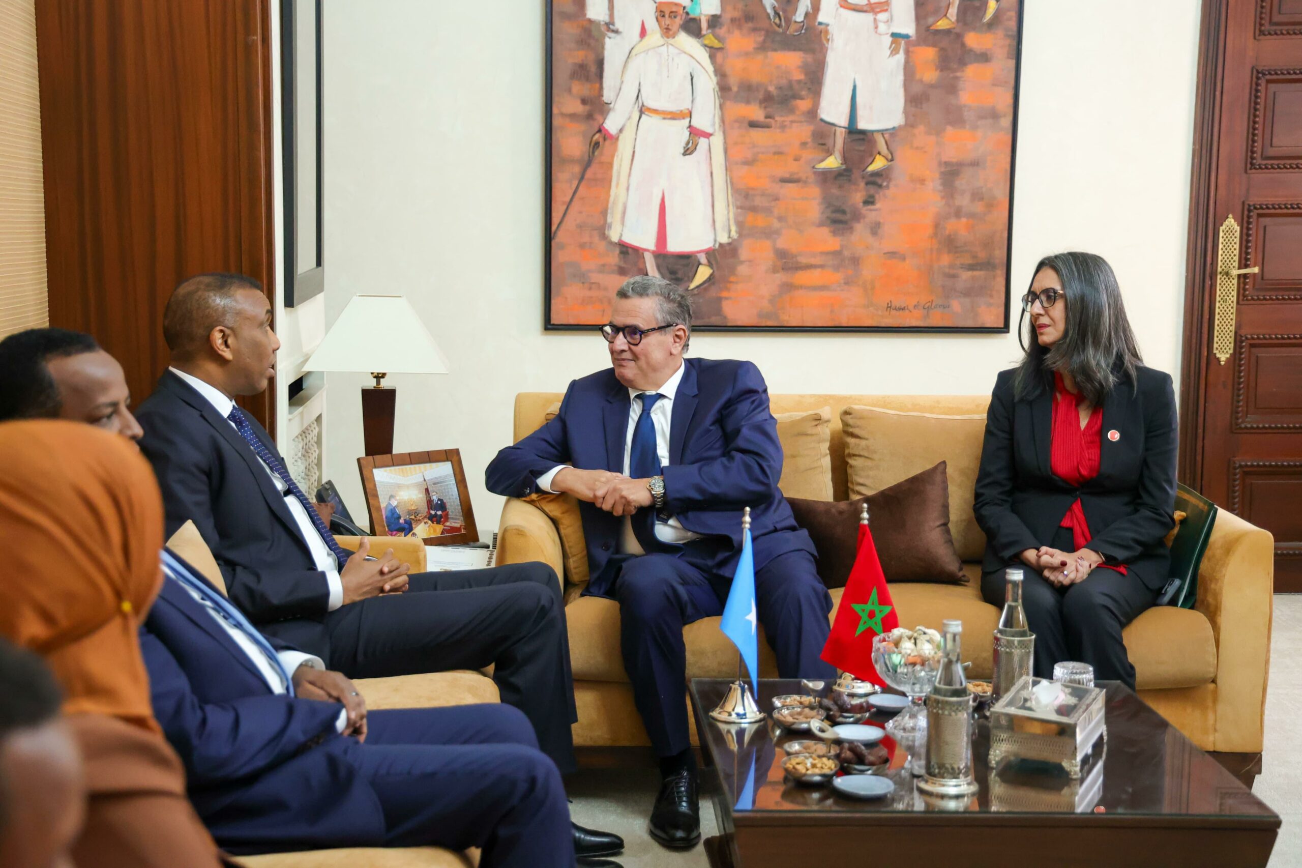 Le Chef du gouvernement s’entretient avec le Premier ministre de la République Fédérale de Somalie 3 WhatsApp Image 2025 11 27 at 16.19.56 scaled