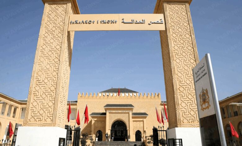 Effondrement de deux immeubles contigus à Fès: Ouverture d’une enquête par la police judiciaire sous la supervision du parquet (procureur du Roi près le tribunal de 1ère instance) 1 G7z3VkqXIAA8qBA