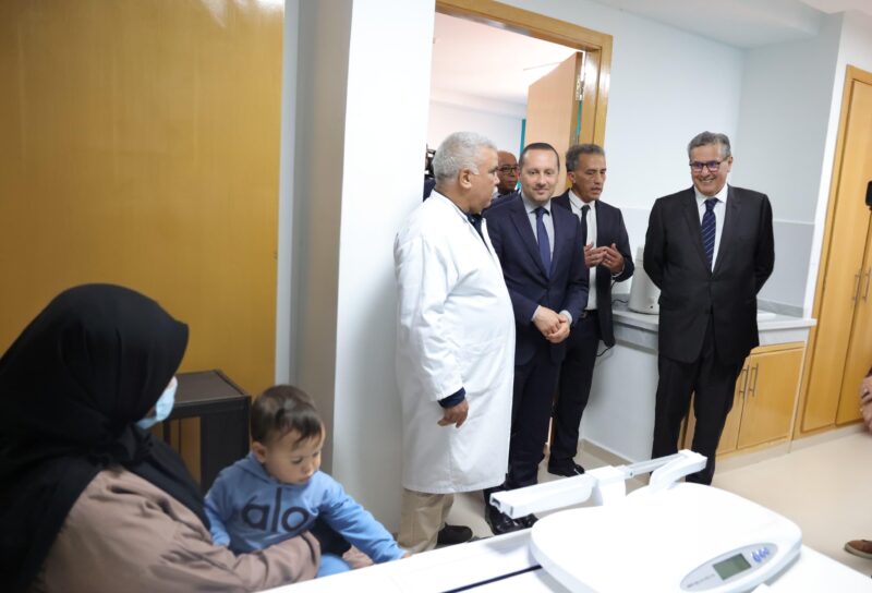 Achèvement du programme gouvernemental de réhabilitation de 1 400 établissements de soins de santé primaires : une avancée majeure pour rapprocher les services de santé des citoyens 11 WhatsApp Image 2026 04 04 at 15.07.58 5 scaled