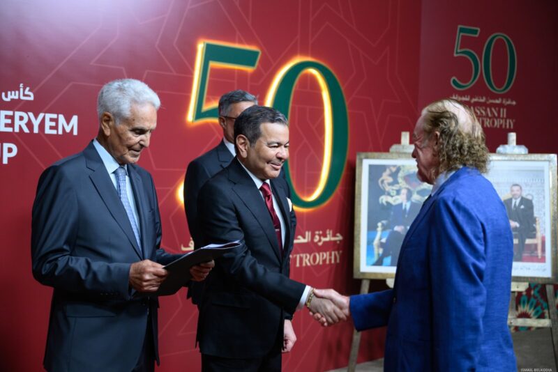SAR le Prince Moulay Rachid préside le dîner de gala offert par SM le Roi à l’occasion de la 50e édition du Trophée Hassan II de golf et de la 29e édition de la Coupe Lalla Meryem 2 HI9LIteW0AAZxPD scaled