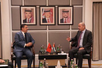 Bourita s’entretient avec son homologue jordanien Ayman Safadi en marge de la réunion du Conseil de la Ligue arabe à Amman 2 WhatsApp Image 2026 06 23 at 17.12.29