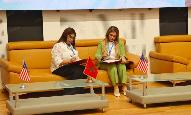 Maroc-USA: signature à Laâyoune de deux mémorandums d’entente dans le domaine de la formation médicale 1 MAP0912327283